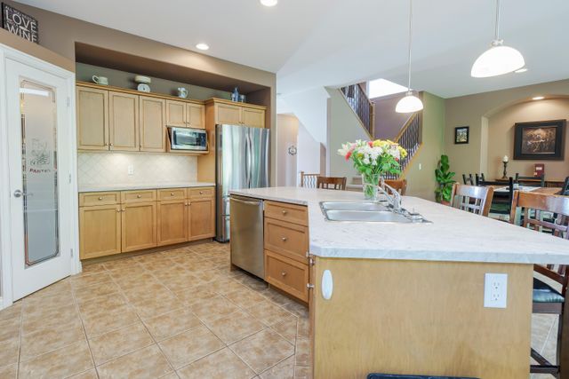 11442-best-street-southwest-maple-ridge-maple-ridge-05 at 3 - 11442 Best Street, Southwest Maple Ridge, Maple Ridge