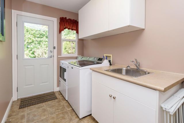 11442-best-street-southwest-maple-ridge-maple-ridge-20 at 3 - 11442 Best Street, Southwest Maple Ridge, Maple Ridge