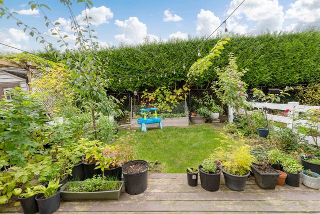 23575-119-avenue-cottonwood-mr-maple-ridge-23 at 15 - 23575 119 Avenue, Cottonwood MR, Maple Ridge