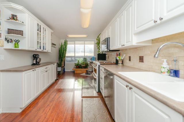 551-austin-avenue-coquitlam-west-coquitlam-14 at 1901 - 551 Austin Avenue, Coquitlam West, Coquitlam 551-austin-avenue-coquitlam-west-coquitlam-14 at 1901 - 551 Austin Avenue, Coquitlam West, Coquitlam