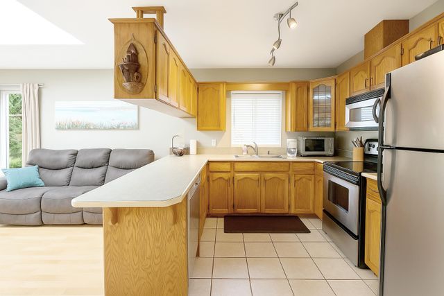 22070-126-avenue-west-central-maple-ridge-02 at 22070 126 Avenue, West Central, Maple Ridge 22070-126-avenue-west-central-maple-ridge-02 at 22070 126 Avenue, West Central, Maple Ridge