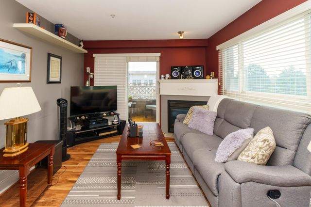 22230-north-avenue-west-central-maple-ridge-07 at 401 - 22230 North Avenue, West Central, Maple Ridge