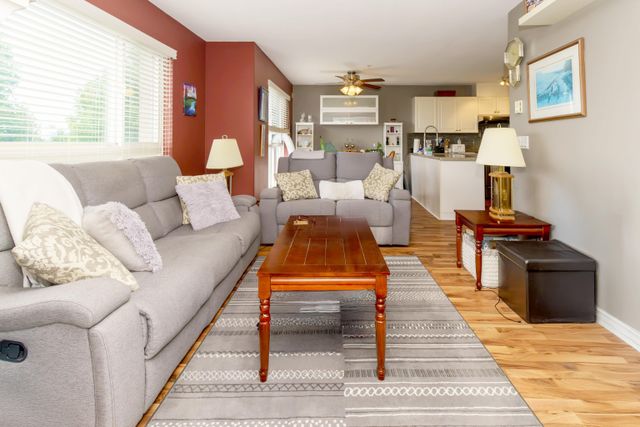 22230-north-avenue-west-central-maple-ridge-09 at 401 - 22230 North Avenue, West Central, Maple Ridge