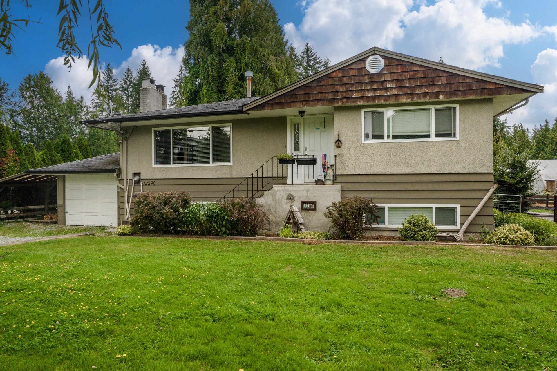 12290 252 Street, Websters Corners, Maple Ridge photo number 1