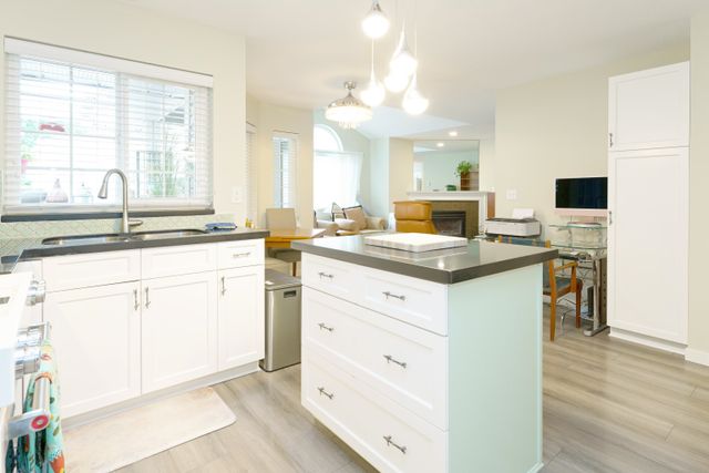 22515-116-avenue-east-central-maple-ridge-04 at 215 - 22515 116 Avenue, East Central, Maple Ridge