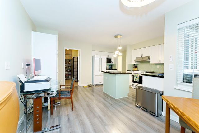 22515-116-avenue-east-central-maple-ridge-07 at 215 - 22515 116 Avenue, East Central, Maple Ridge