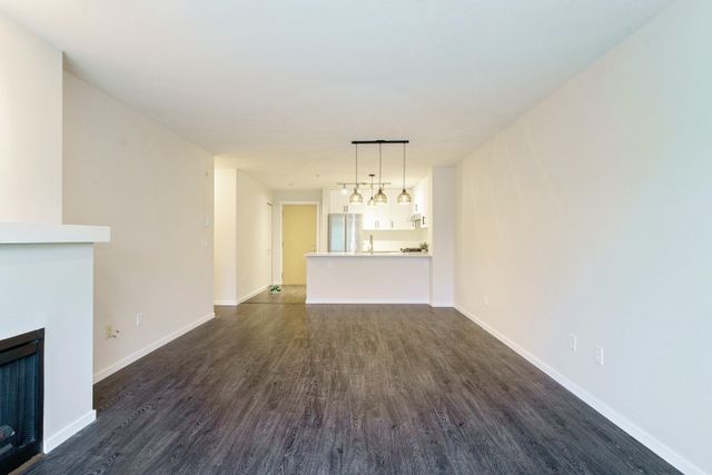 300-klahanie-drive-port-moody-centre-port-moody-05 at 302 - 300 Klahanie Drive, Port Moody Centre, Port Moody