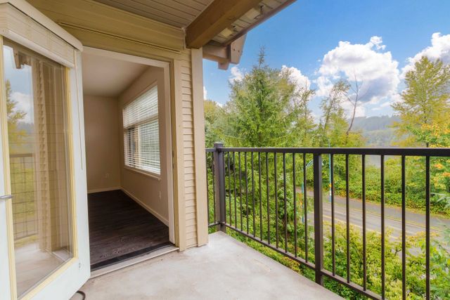 300-klahanie-drive-port-moody-centre-port-moody-20 at 302 - 300 Klahanie Drive, Port Moody Centre, Port Moody