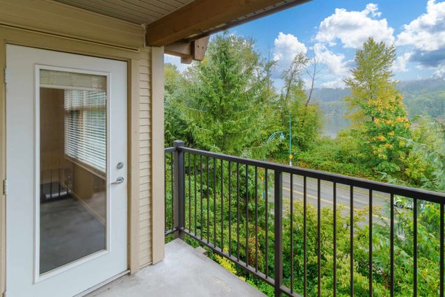 300-klahanie-drive-port-moody-centre-port-moody-21 at 302 - 300 Klahanie Drive, Port Moody Centre, Port Moody