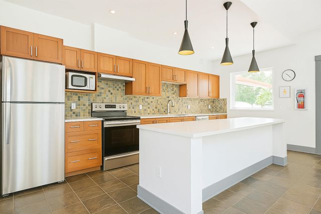 300-klahanie-drive-port-moody-centre-port-moody-28 at 302 - 300 Klahanie Drive, Port Moody Centre, Port Moody