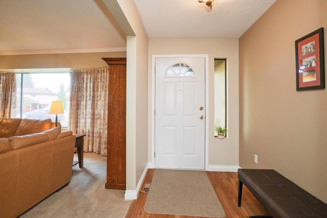 21056-barker-avenue-southwest-maple-ridge-maple-ridge-02 at 21056 Barker Avenue, Southwest Maple Ridge, Maple Ridge