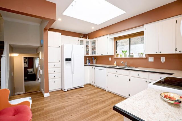 21056-barker-avenue-southwest-maple-ridge-maple-ridge-12 at 21056 Barker Avenue, Southwest Maple Ridge, Maple Ridge