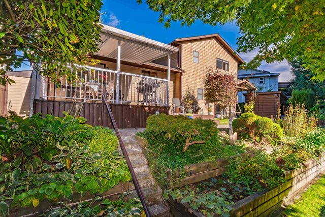 21056-barker-avenue-southwest-maple-ridge-maple-ridge-20 at 21056 Barker Avenue, Southwest Maple Ridge, Maple Ridge