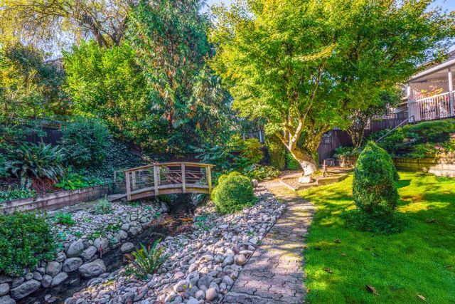 21056-barker-avenue-southwest-maple-ridge-maple-ridge-32 at 21056 Barker Avenue, Southwest Maple Ridge, Maple Ridge