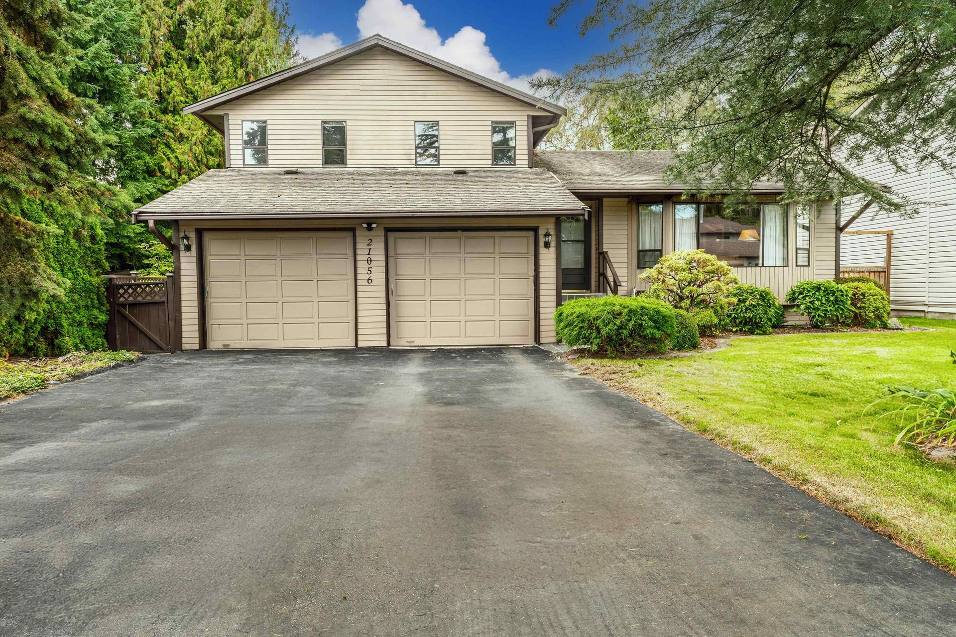 21056 Barker Avenue, Southwest Maple Ridge, Maple Ridge photo number 1