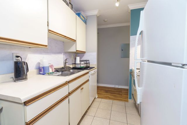 1195-pipeline-road-new-horizons-coquitlam-09 at 213 - 1195 Pipeline Road, New Horizons, Coquitlam