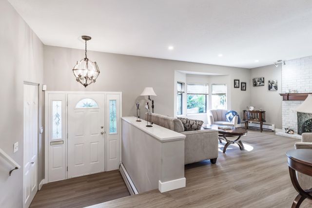 2475-norcrest-court-oakdale-burnaby-north-02 at 2475 Norcrest Court, Oakdale, Burnaby North