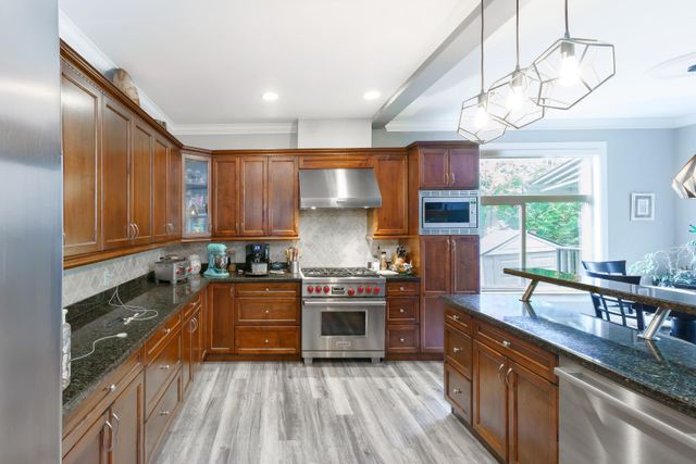 2915-fern-drive-anmore-port-moody-09 at 2915 Fern Drive, Anmore, Port Moody 2915-fern-drive-anmore-port-moody-09 at 2915 Fern Drive, Anmore, Port Moody