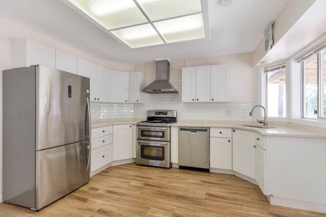 aa920ab694f753a5b2110bcc8d62f34e944fd51d at 47129 Yale Road