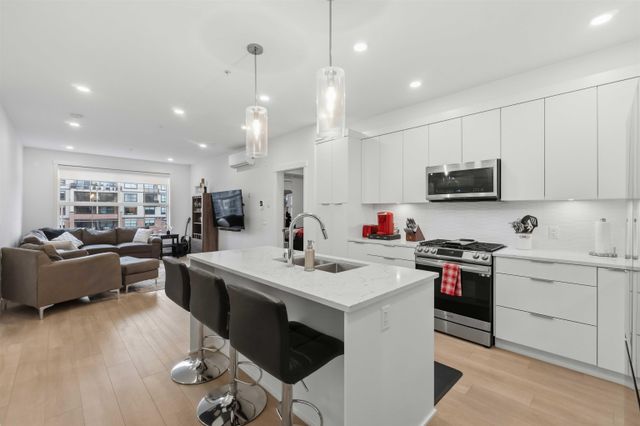 22633-selkirk-avenue-east-central-maple-ridge-04 at 415 - 22633 Selkirk Avenue, East Central, Maple Ridge