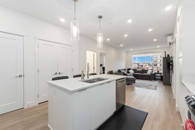 22633-selkirk-avenue-east-central-maple-ridge-05 at 415 - 22633 Selkirk Avenue, East Central, Maple Ridge