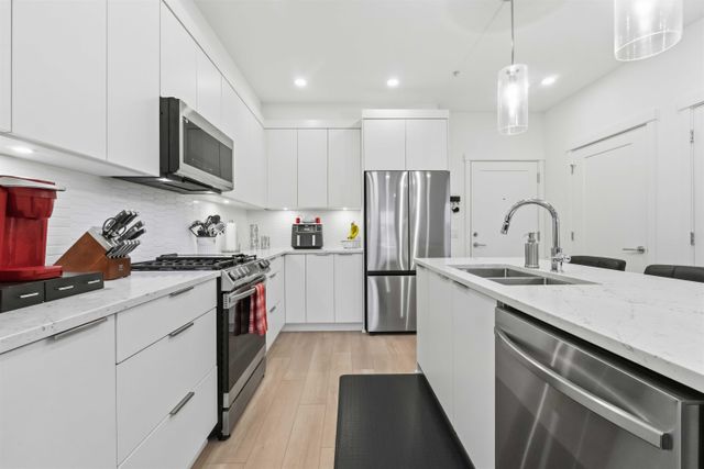 22633-selkirk-avenue-east-central-maple-ridge-08 at 415 - 22633 Selkirk Avenue, East Central, Maple Ridge