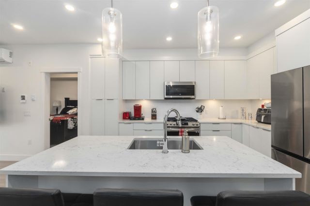 22633-selkirk-avenue-east-central-maple-ridge-10 at 415 - 22633 Selkirk Avenue, East Central, Maple Ridge