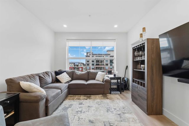 22633-selkirk-avenue-east-central-maple-ridge-17 at 415 - 22633 Selkirk Avenue, East Central, Maple Ridge