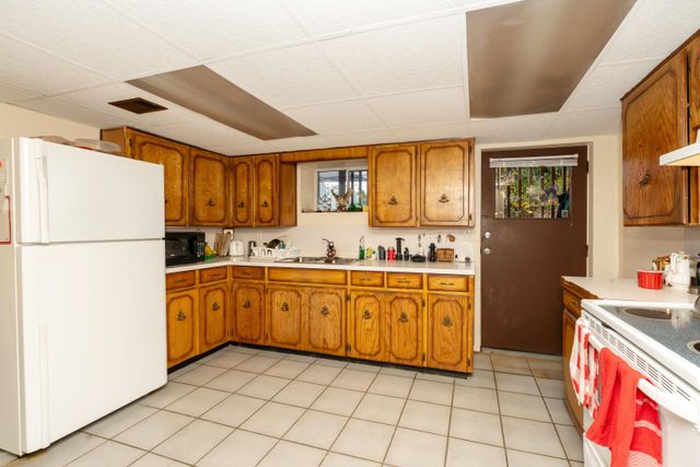 12250-skillen-street-northwest-maple-ridge-maple-ridge-08 at 12250 Skillen Street, Northwest Maple Ridge, Maple Ridge