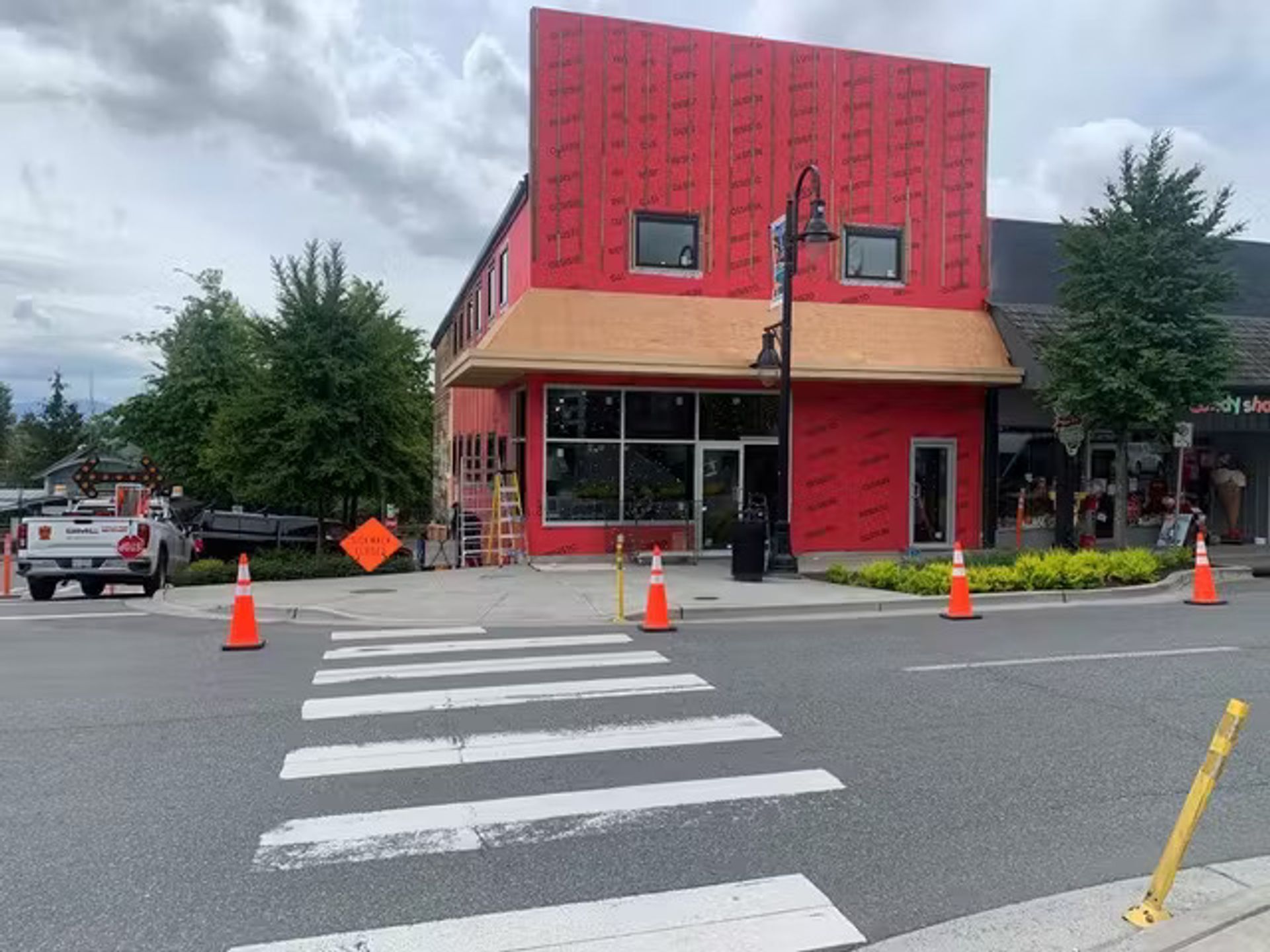 2 - 33192 1st Avenue, Mission photo number 1 2 - 33192 1st Avenue, Mission photo number 1