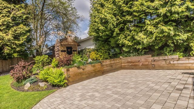 ae14767862ddc4056568124db38105e95871d6af at 3729 Wellington Street