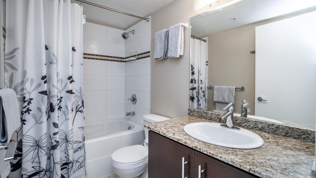 e8f332f65df9e02d2f097e8e1efa99fb0b79fa9c at 302 - 11667 Haney Bypass