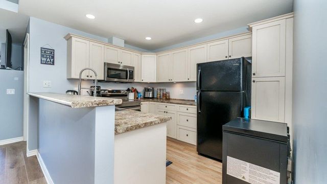 94875ba2186ccd3e7dc74078fb2769c8cb5f332d at 403 - 12090 227 Street