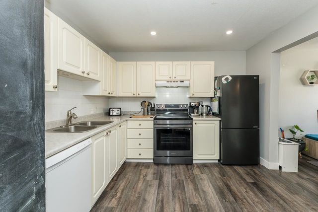 3c52424a7f89a120fa556919989998192e655268 at 209 - 11963 223 Street