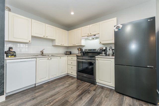 6106e729910473fe89db993fc703ead14c9a2c2e at 209 - 11963 223 Street