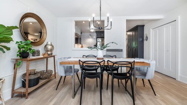 4221dc9b522ae086e29d2ef25303dc2d9aca0b1d at 58 - 22308 124 Avenue