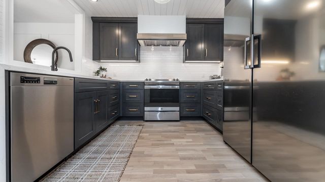 44f2d4a5e844a34aa7d08af66d0f01b2f4c51b99 at 58 - 22308 124 Avenue