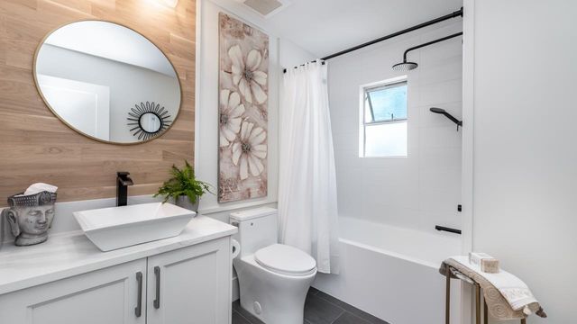 7cbcb1c31aa250783b284869e9444333e796e280 at 58 - 22308 124 Avenue