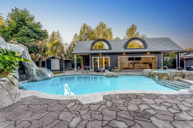 3881b82eec7da80ad217faf8cc142792e1a1b311 at 23290 128 Avenue