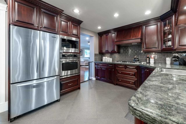 49ea08e268536e458e180c06f149e85c00502819 at 23290 128 Avenue