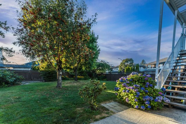 1552bca88d2c993f0b2a187ee64cdec3e5b7a9f1 at 11697 Glenhurst Street