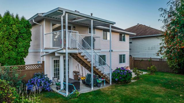 6ab018004069aca59c60c2cc63cb4e02b31a2880 at 11697 Glenhurst Street