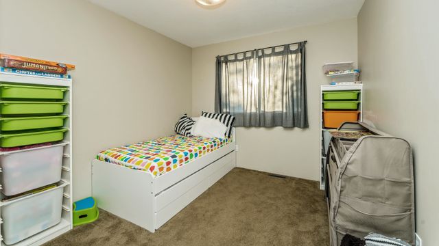 bdebf5ff95accdae1fc4814d6680bef383d27435 at 11697 Glenhurst Street