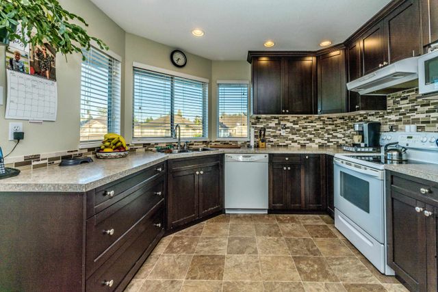 e8121898786b48c890a0293aad0c355e02302785 at 11697 Glenhurst Street