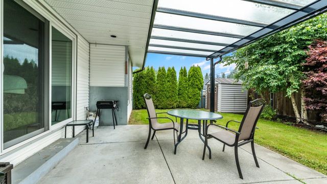 599b924eb8653fbe5c5b589d54519d69255c3cf9 at 19590 Somerset Drive, Pitt Meadows, Bc, V3y 2l4