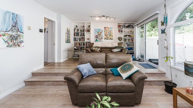 000996b506770ff5f4d9380df540ecaef86a50da at 7 - 22488 116 Avenue