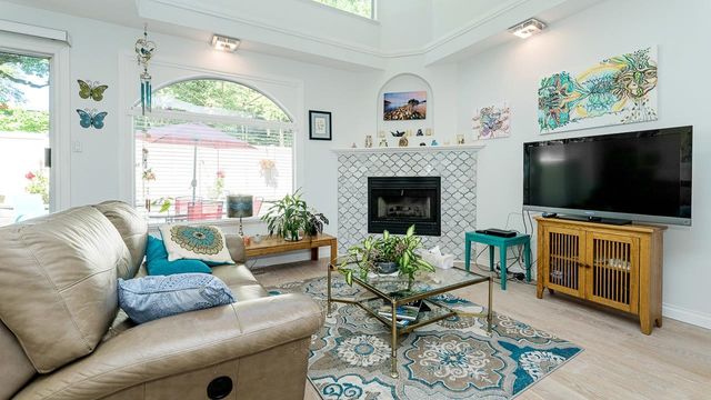 4ea2564971551fa87210847dc28e013bce0bb487 at 7 - 22488 116 Avenue