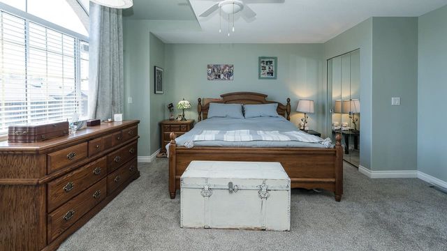 637f256c93a46f6766cd04d0f8bda6d74b727f8e at 7 - 22488 116 Avenue