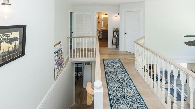 6c2ff1fe0f947b6ee114750abb02e8a390bd06c3 at 7 - 22488 116 Avenue