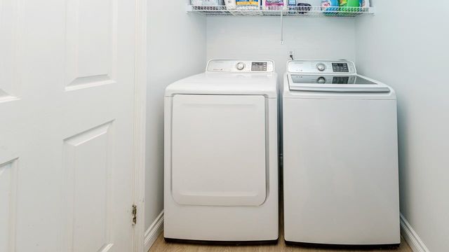 7c837a726324083290301b6d0cc05b1273f7df82 at 7 - 22488 116 Avenue